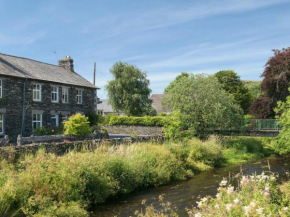 Гостиница Riverside Cottage  Staveley